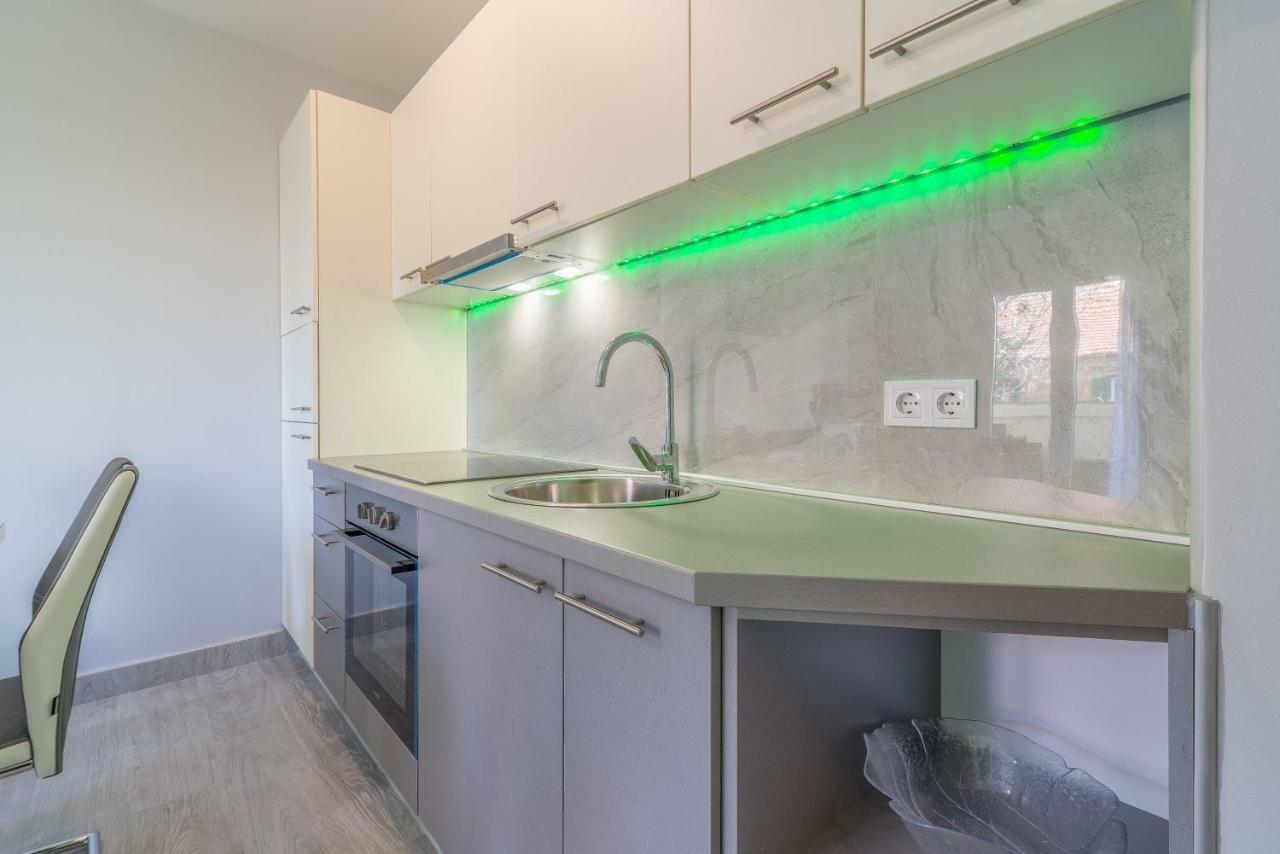 Ruzmarin - New Apartment Zadar Exterior photo
